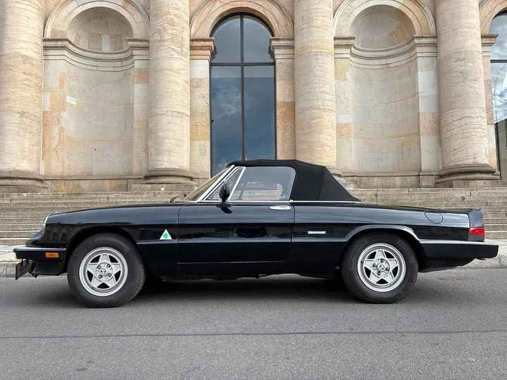 Alfa Romeo Spider