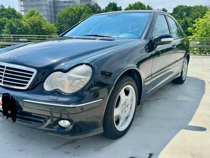 Mercedes-Benz C 320