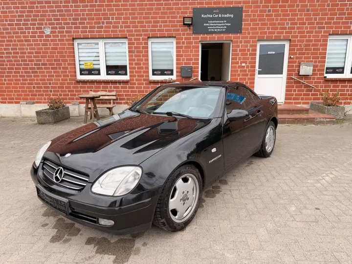 Mercedes-Benz SLK 230