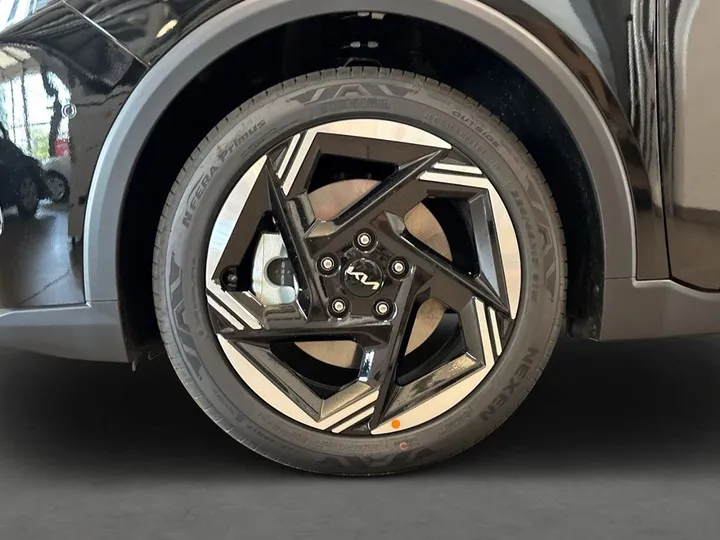 Kia K4
