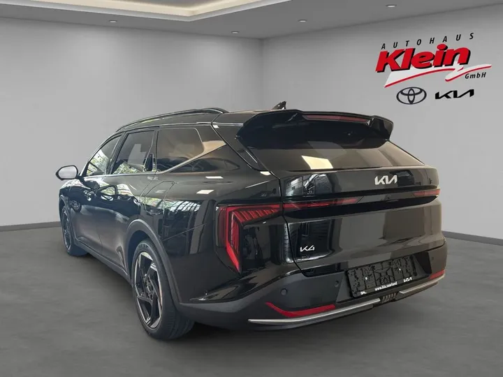Kia K4