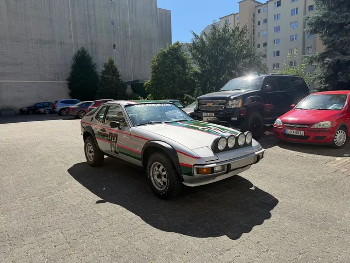 Porsche 924