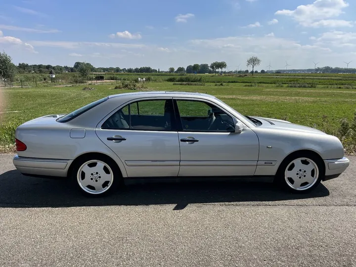 Mercedes-Benz E 420