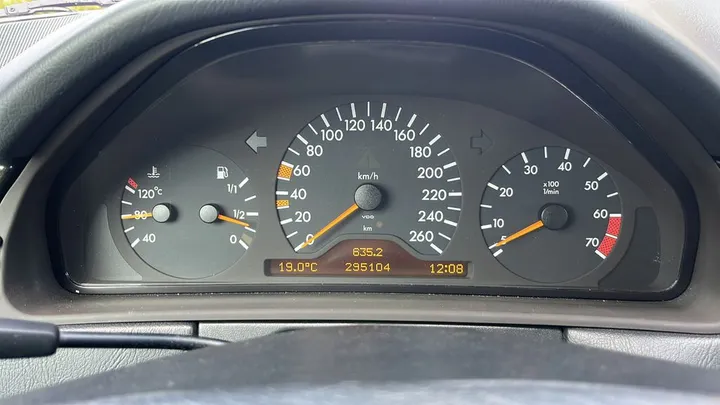 Mercedes-Benz E 420