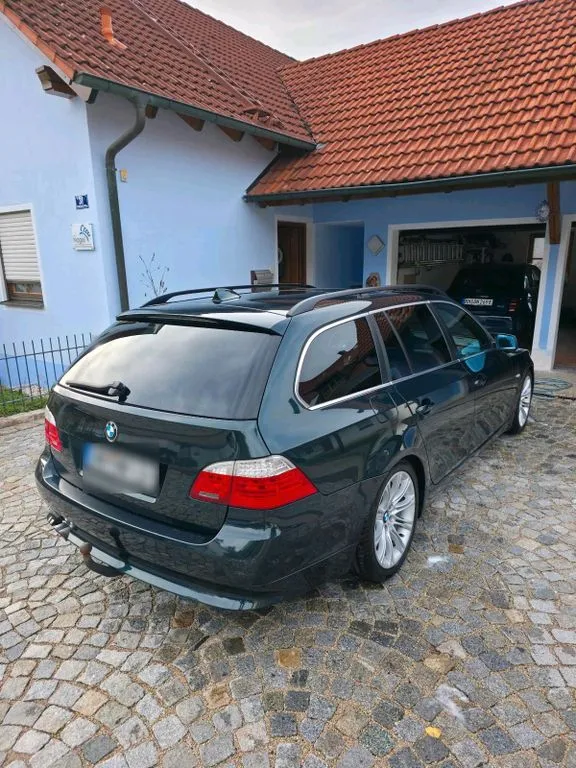 BMW 525