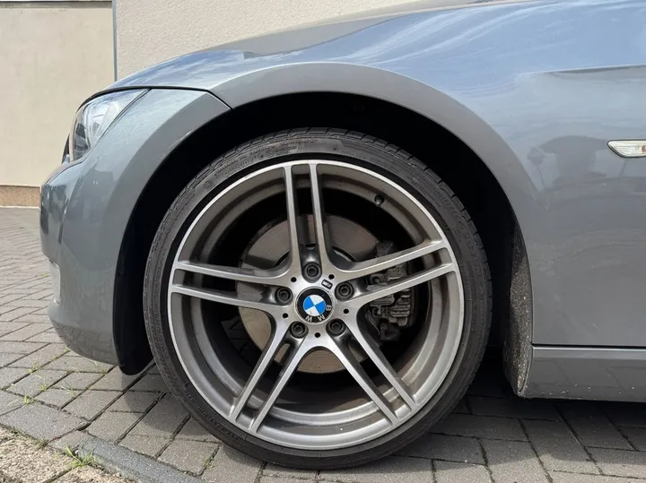 BMW 325