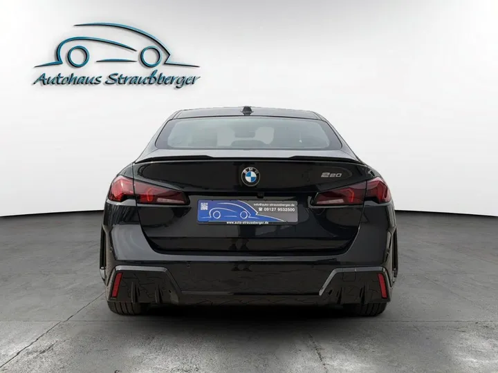 BMW 220