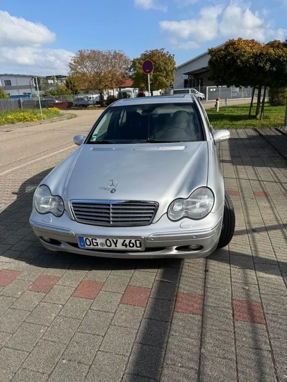 Mercedes-Benz C 180