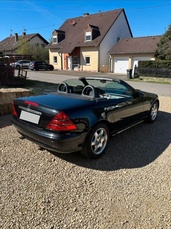 Mercedes-Benz SLK 200