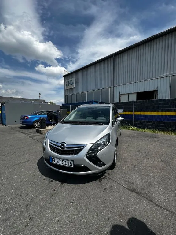 Opel Zafira Tourer