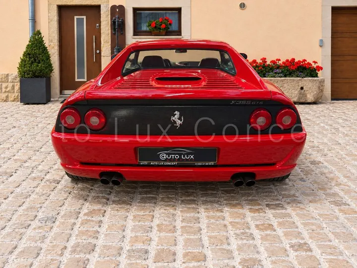 Ferrari F355
