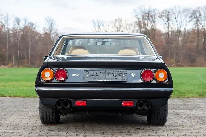 Ferrari 412
