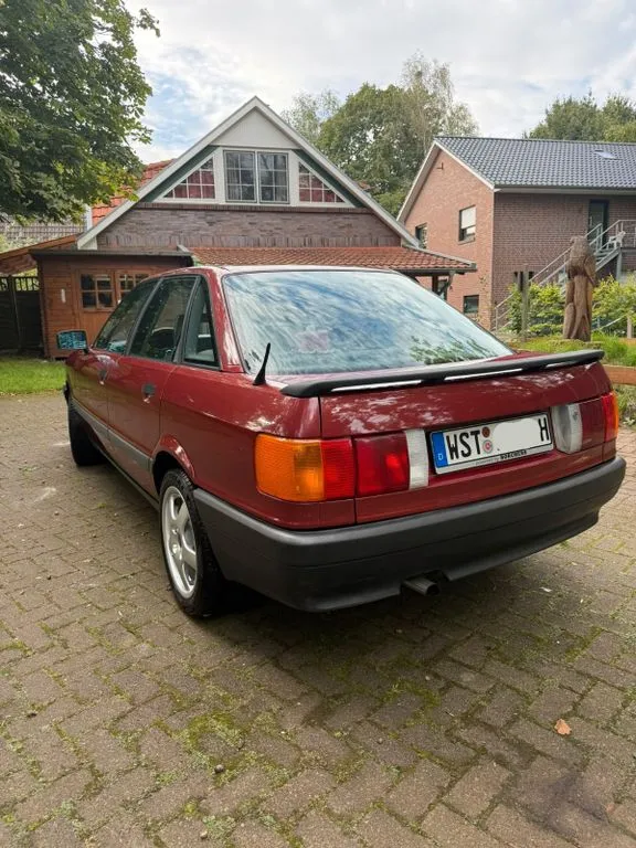 Audi 80