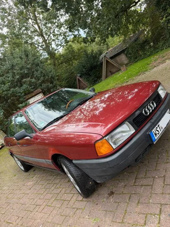 Audi 80