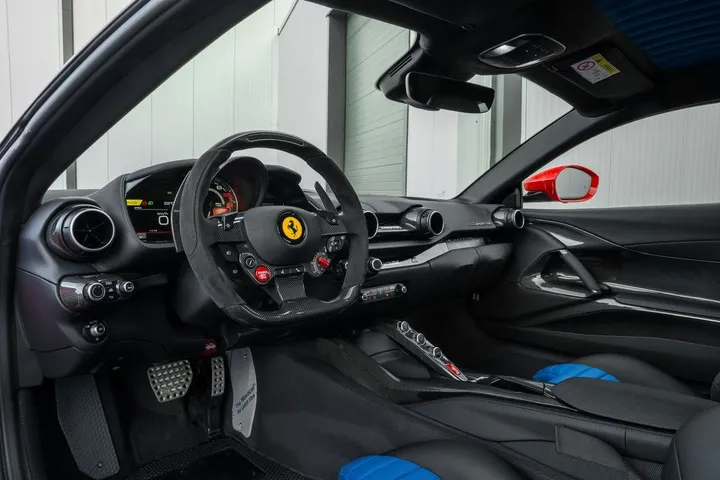Ferrari 812