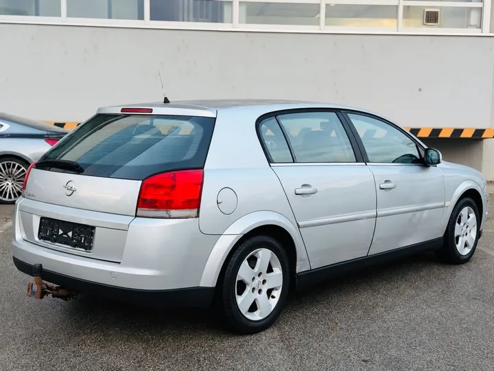 Opel Signum