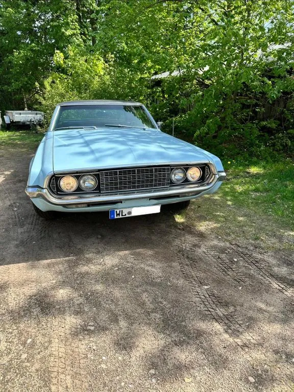 Ford Thunderbird