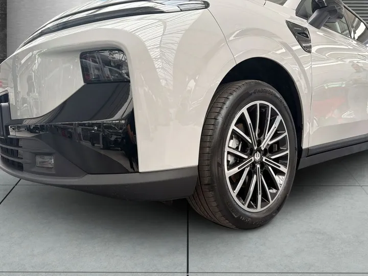 Leapmotor B10