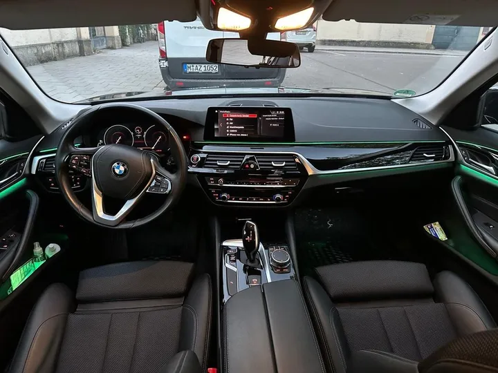 BMW 525