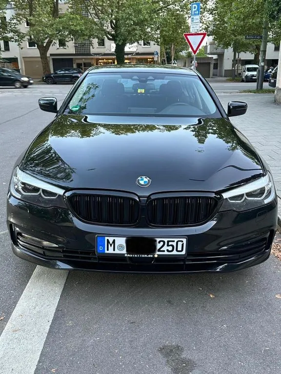 BMW 525