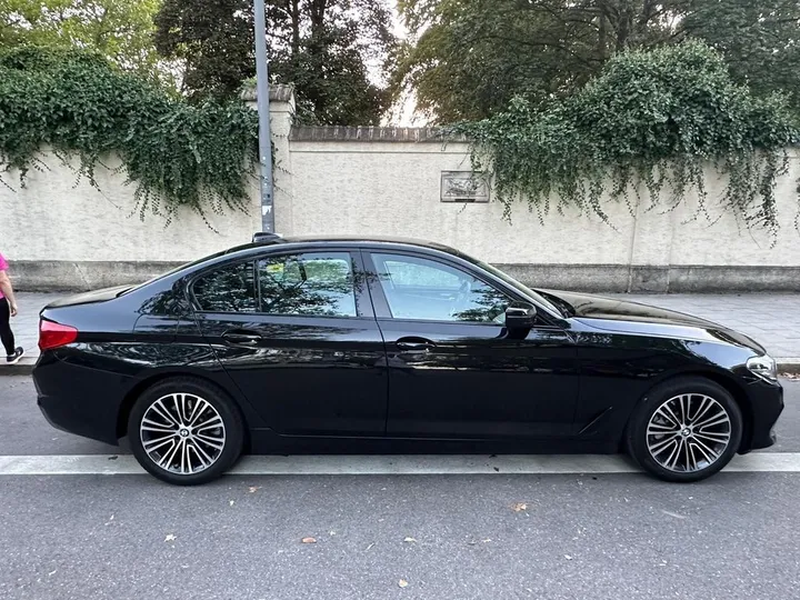 BMW 525