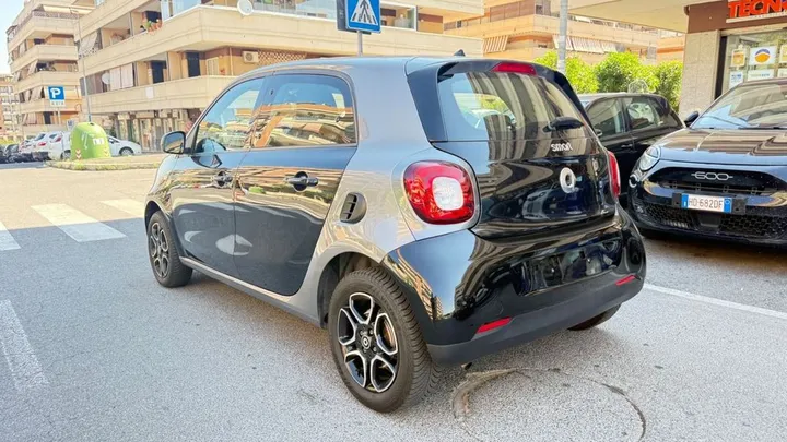 Smart ForFour
