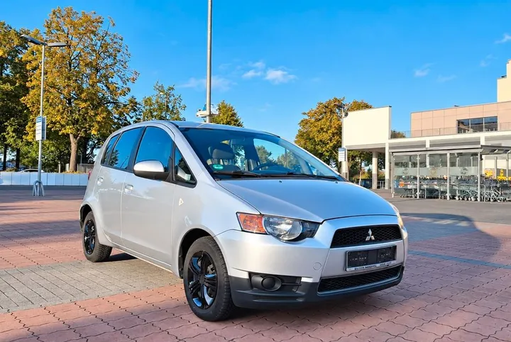 Mitsubishi Colt