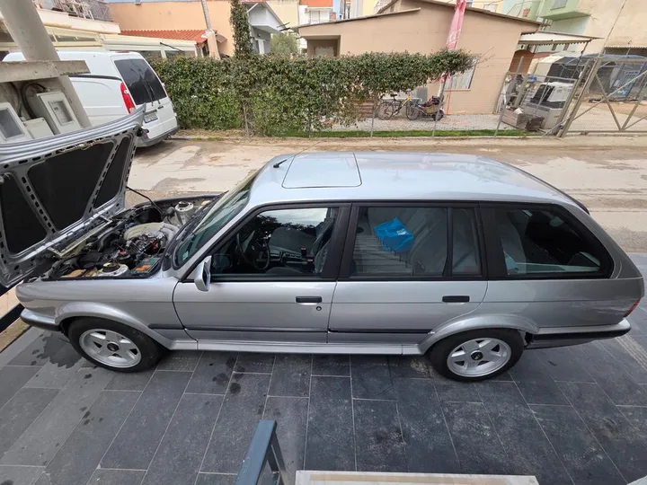 BMW 325