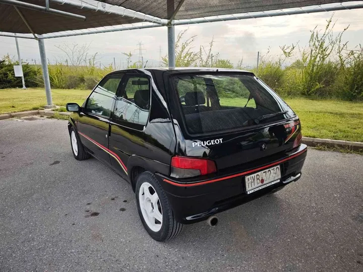 Peugeot 106