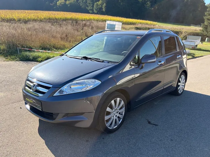 Honda FR-V