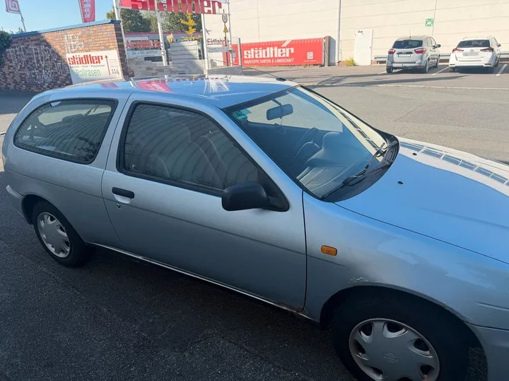 Nissan Almera