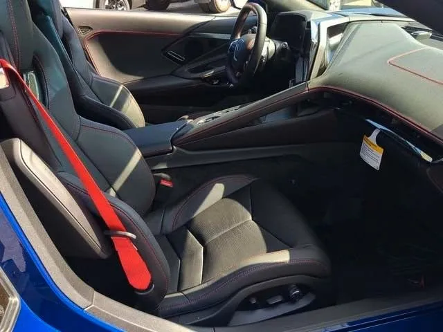 Corvette C8