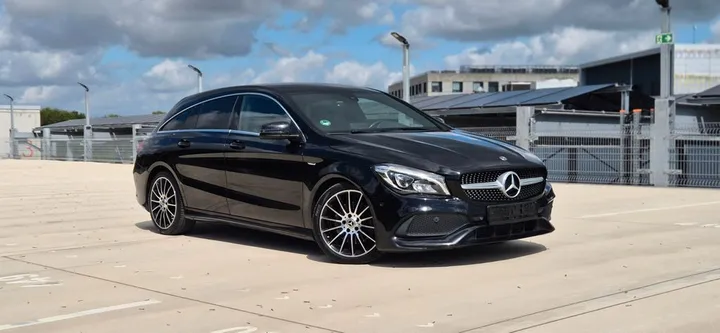 Mercedes-Benz CLA 220