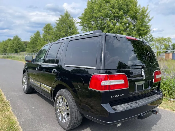 Lincoln Navigator