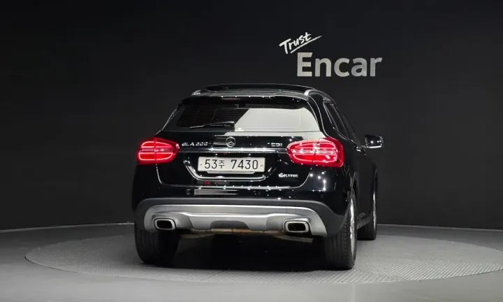 Mercedes-Benz GLA-Class