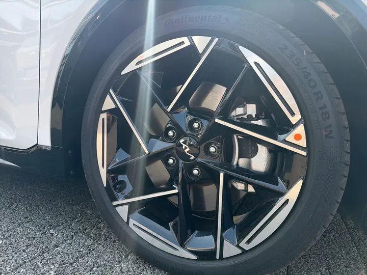 Kia K4