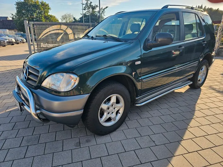 Mercedes-Benz ML 320
