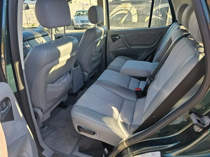 Mercedes-Benz ML 320