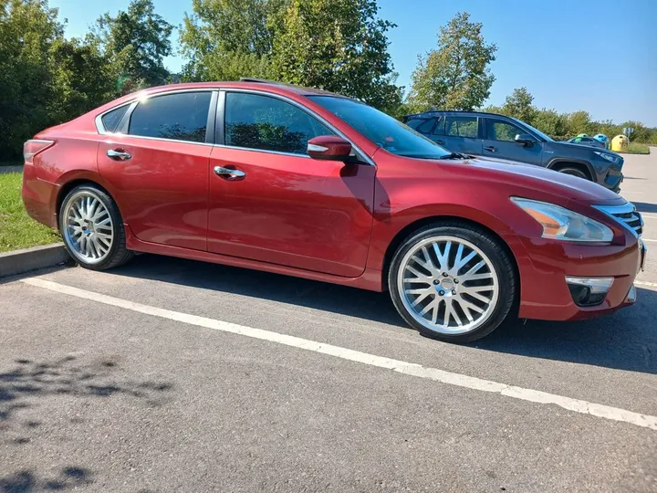 Nissan Altima