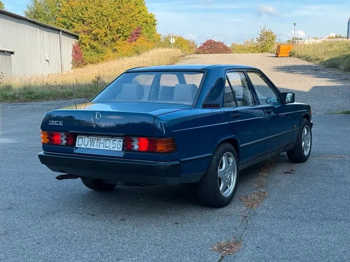 Mercedes-Benz 190
