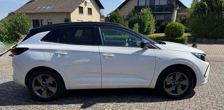 Opel Grandland (X)