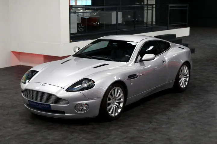 Aston Martin Vanquish