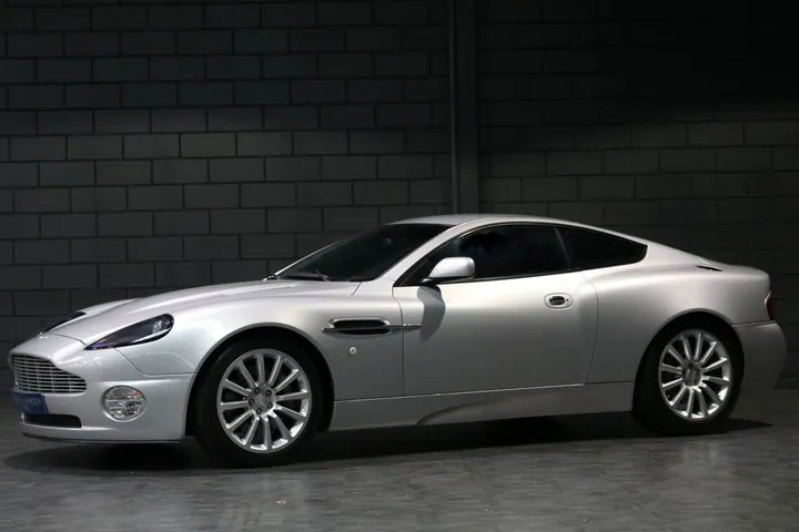 Aston Martin Vanquish
