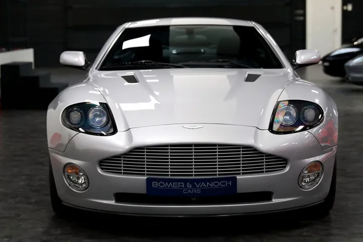 Aston Martin Vanquish