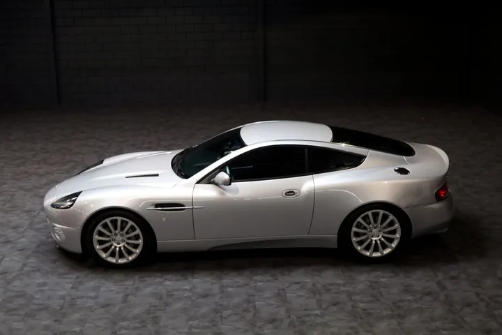 Aston Martin Vanquish