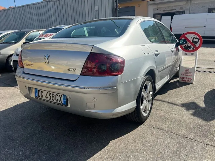 Peugeot 407