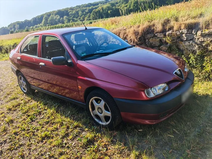 Alfa Romeo 146