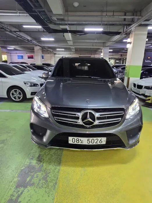 Mercedes-Benz GLE-Class