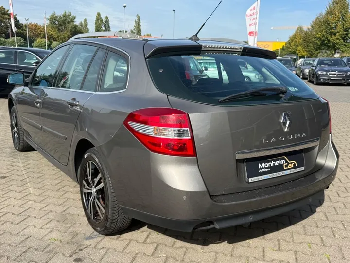 Renault Laguna