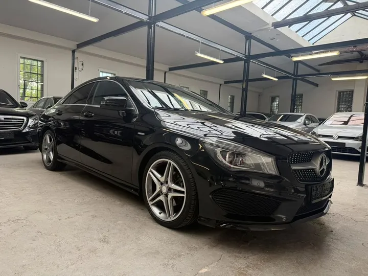 Mercedes-Benz CLA 200